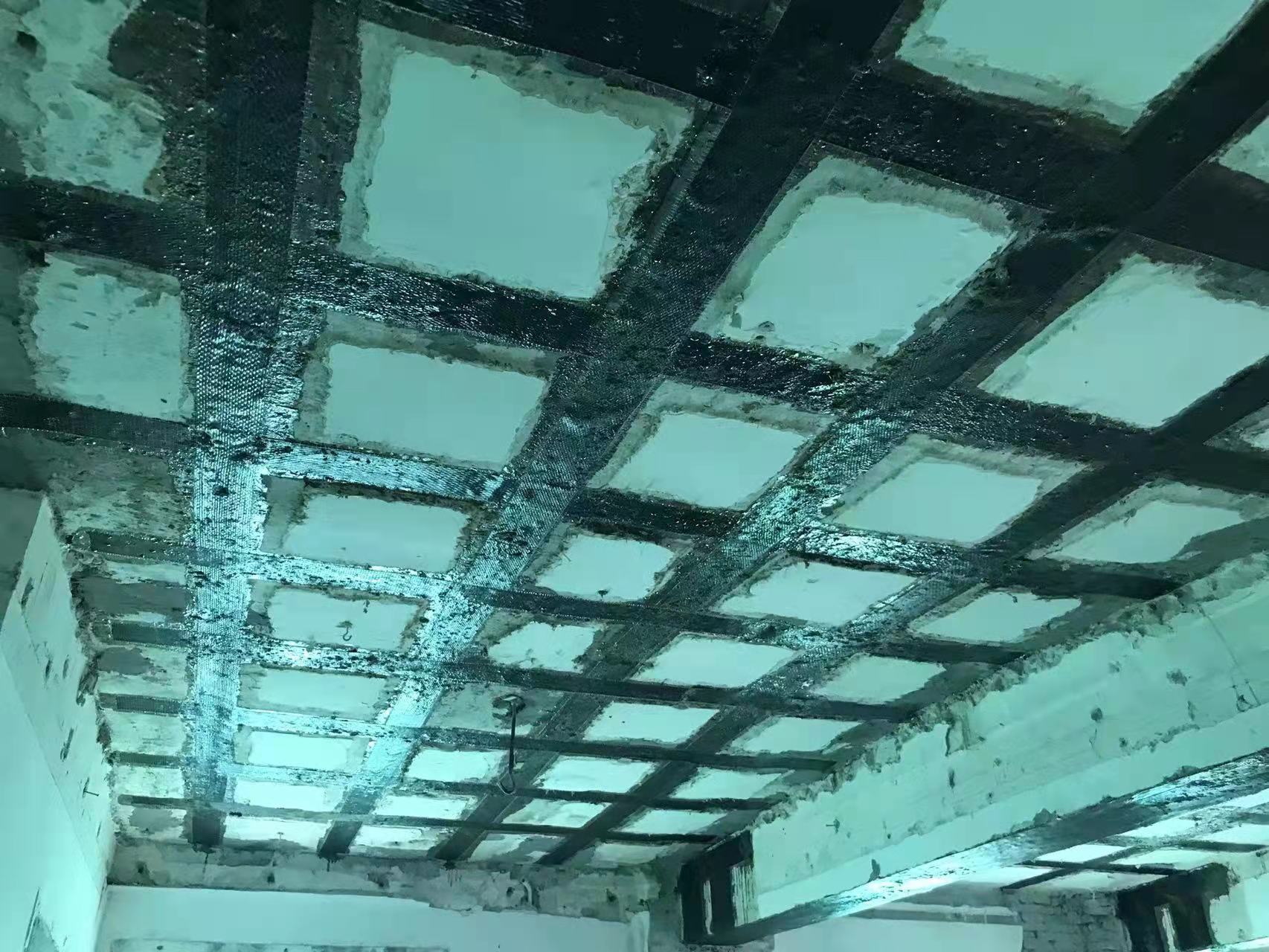 金堂粘碳纤维布施工工艺
